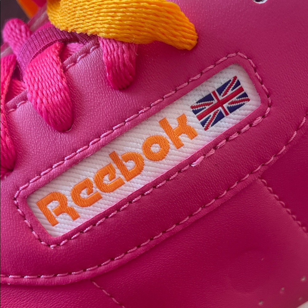 Reebok Sneakers in Pink with Orange Laces, Vintage Style, Aerobics - Picture 4 of 7